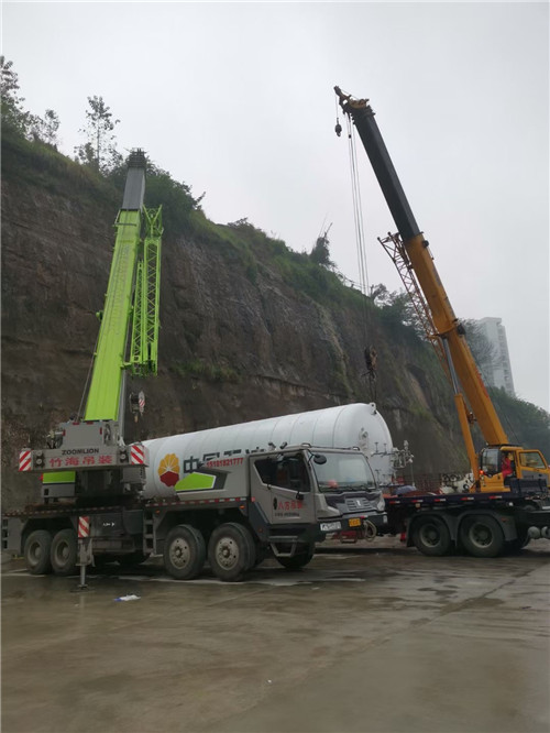 南靖县“不怕风雨冻”—— 吊车的 “恶劣环境适应” 技术