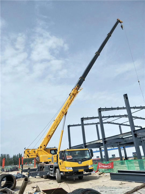 南靖县超高层建筑钢结构吊装案例